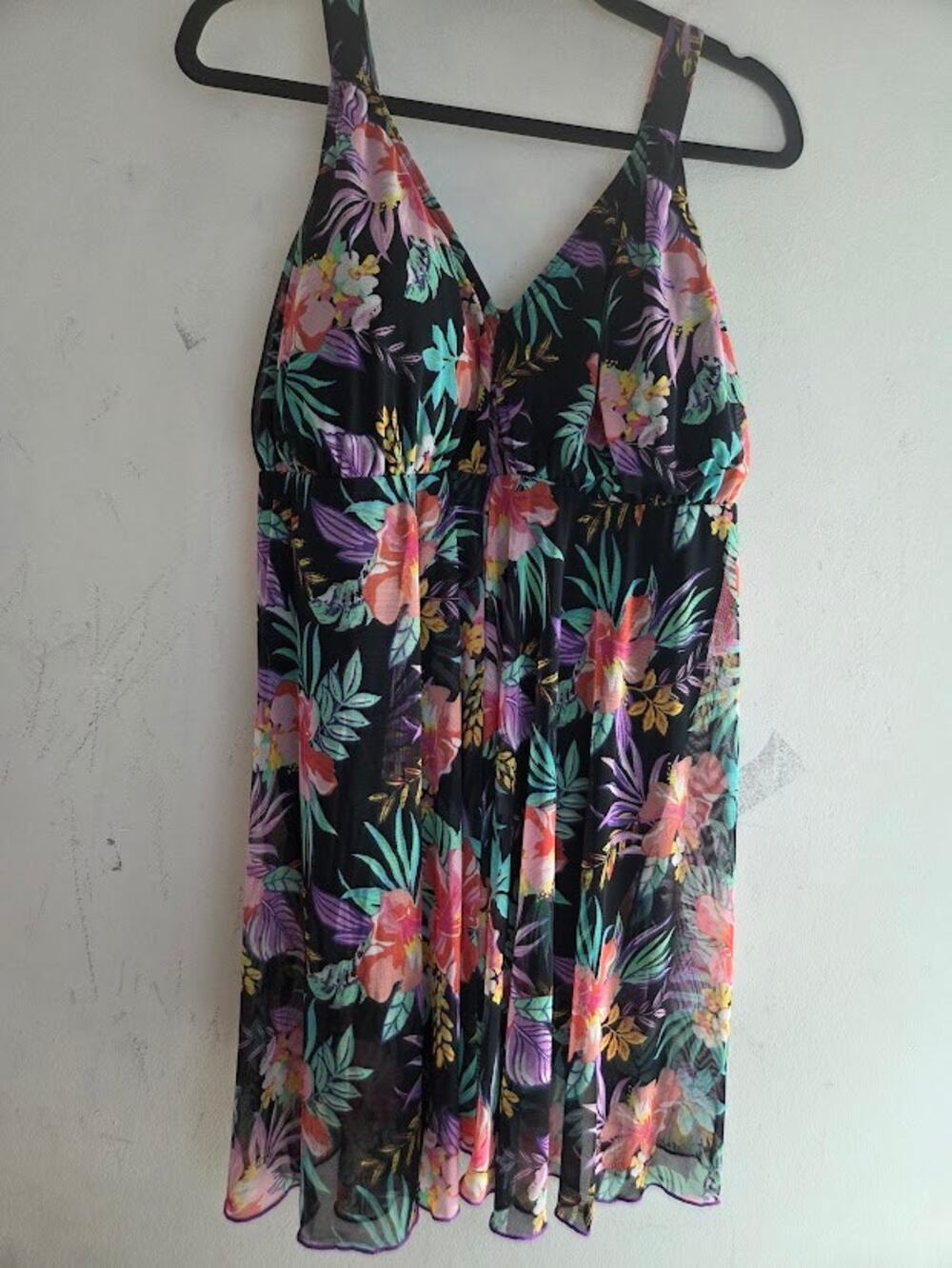 Fit 4 U Women Black w/ Multicolor Floral One Piece Swimsuit Dresss size 22